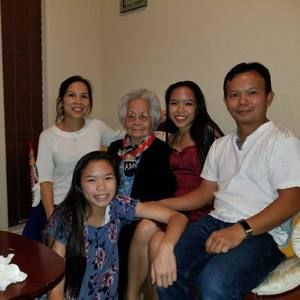 Meet your Posher, Yen phi